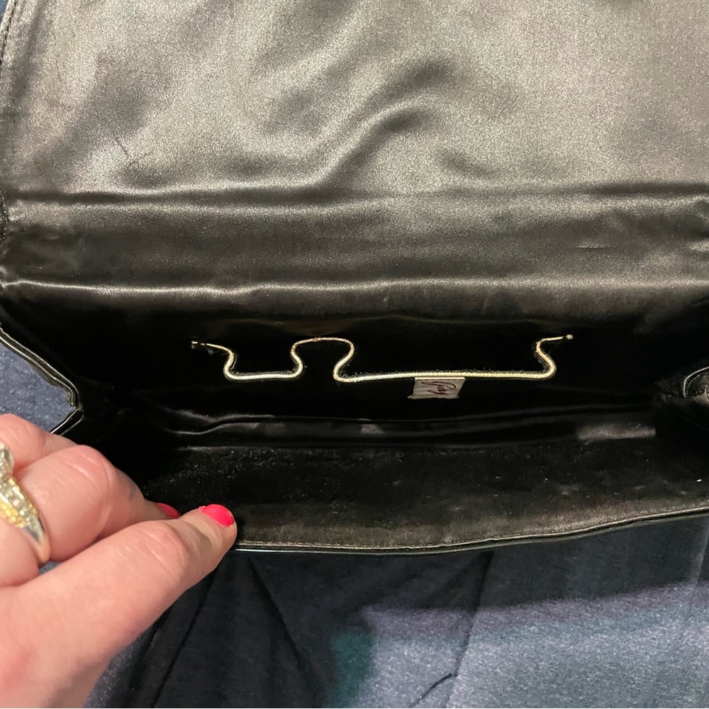 Black clutch - Picture 3 of 5